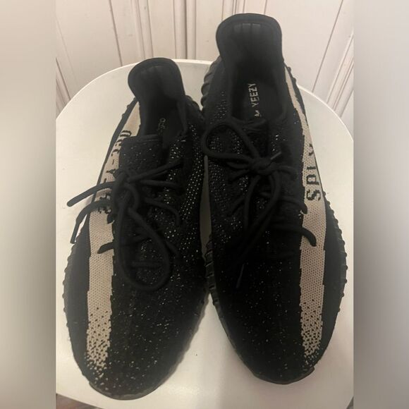 Adidas Yeezy Boost 350 V2 Low Oreo BY1604 2022 Adidas  Sz 12 main image 12